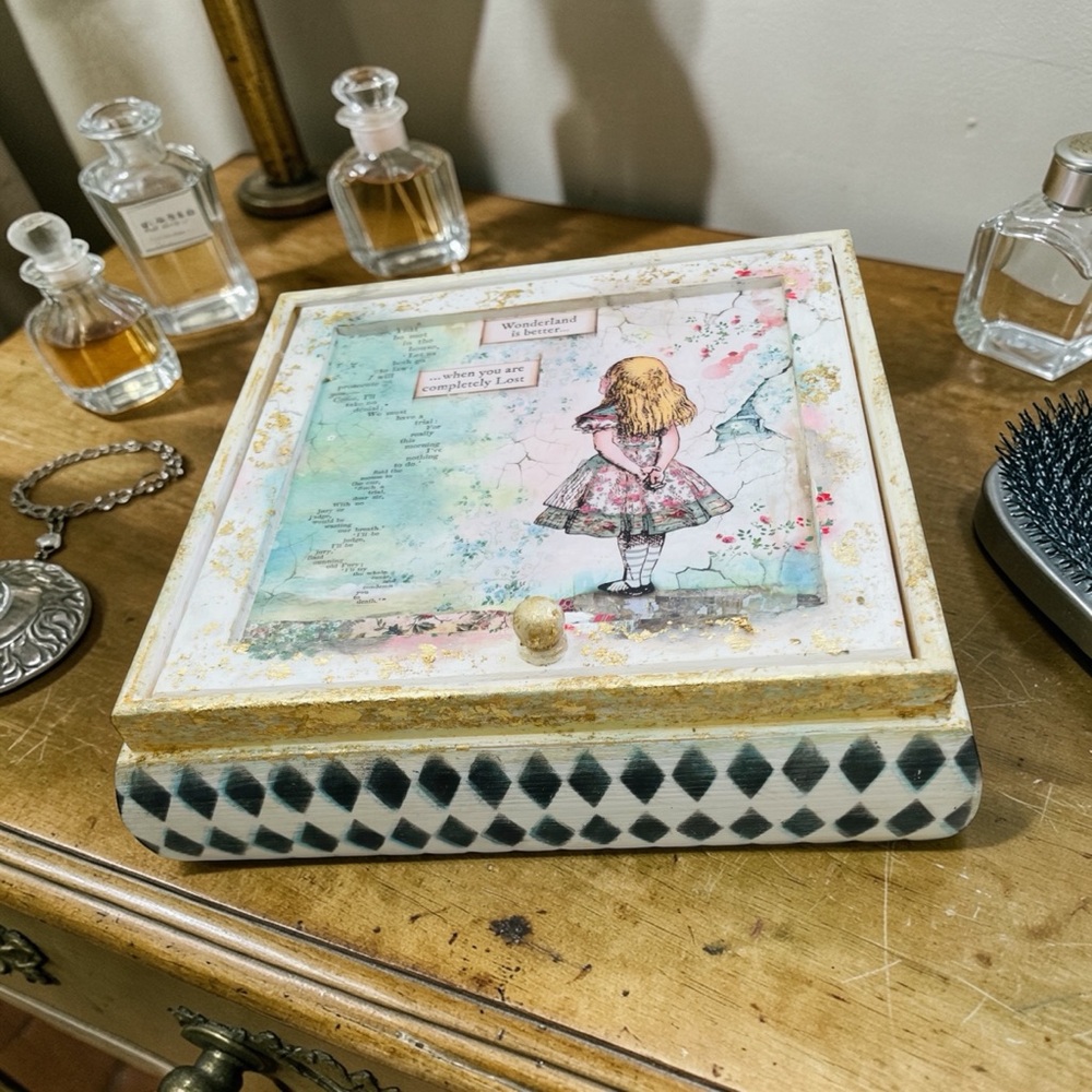 Decorative Alice in Wonderland Jewelry Box